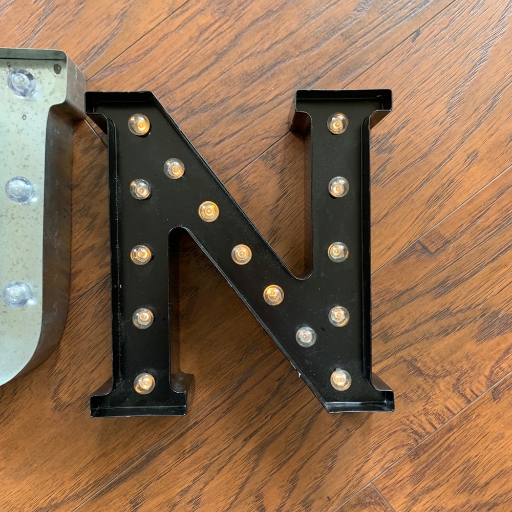 RUN Letter Sign - Picture 3 of 3